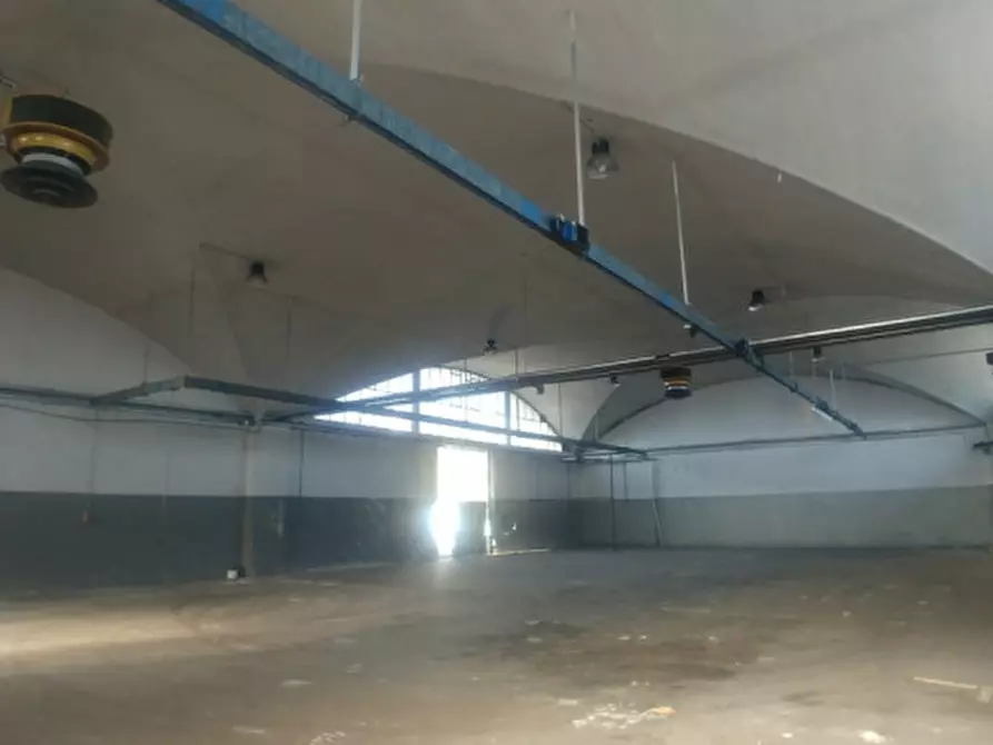 Immagine 4 di Laboratorio in vendita  in VIA MILANO a Desio