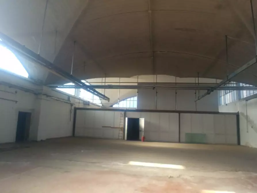 Immagine 13 di Laboratorio in vendita  in VIA MILANO a Desio