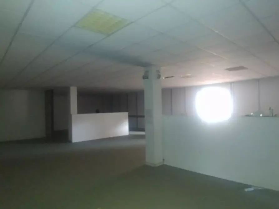 Immagine 16 di Laboratorio in vendita  in VIA MILANO a Desio