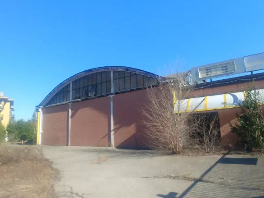 Immagine 19 di Laboratorio in vendita  in VIA MILANO a Desio