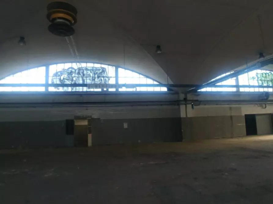 Immagine 23 di Laboratorio in vendita  in VIA MILANO a Desio