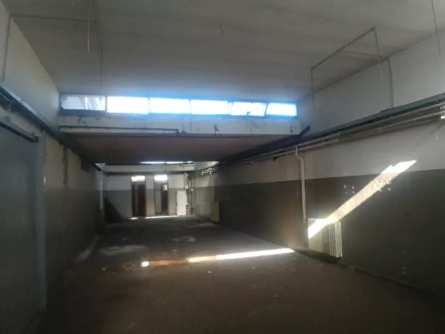 Immagine 24 di Laboratorio in vendita  in VIA MILANO a Desio