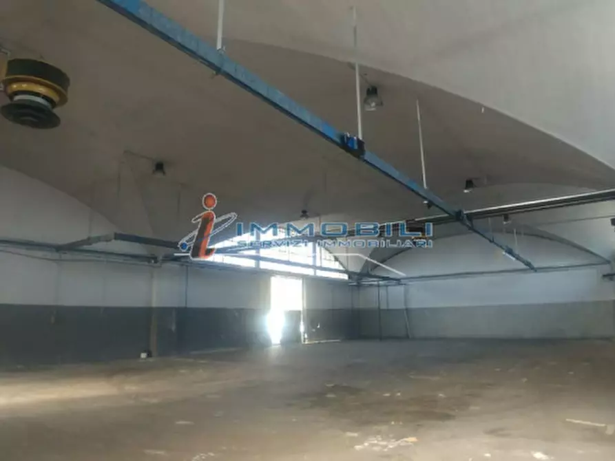 Immagine 4 di Magazzino in vendita  in VIA MILANO a Desio