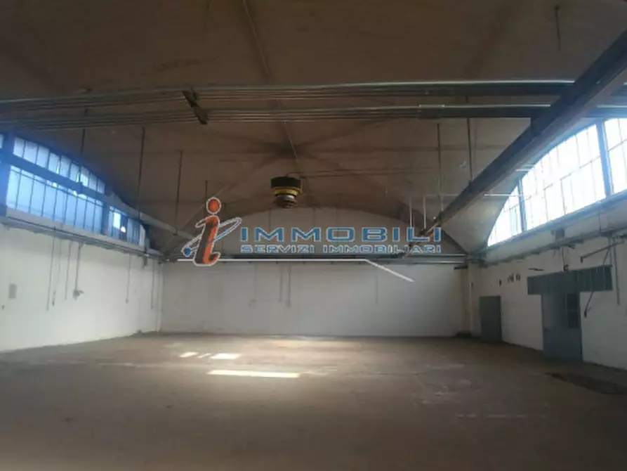 Immagine 7 di Magazzino in vendita  in VIA MILANO a Desio