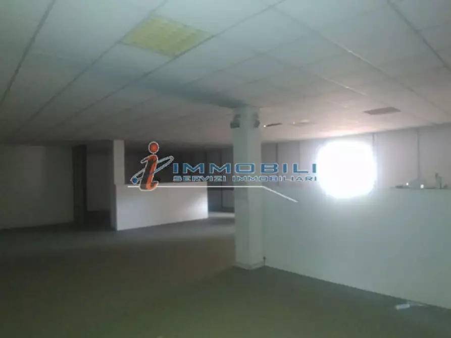 Immagine 16 di Magazzino in vendita  in VIA MILANO a Desio