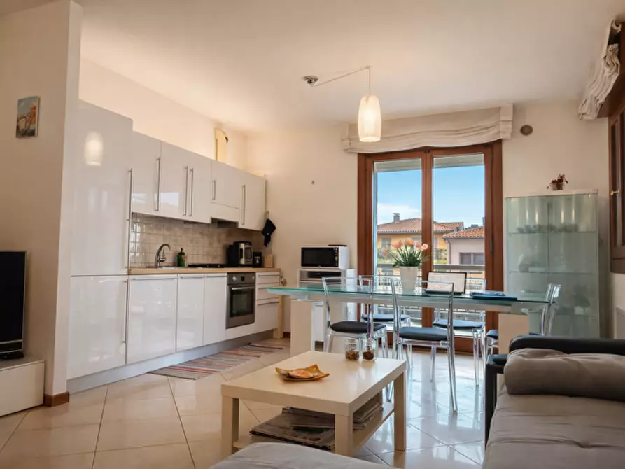 Immagine 1 di Appartamento in affitto  in Via Monte Suello a Padova