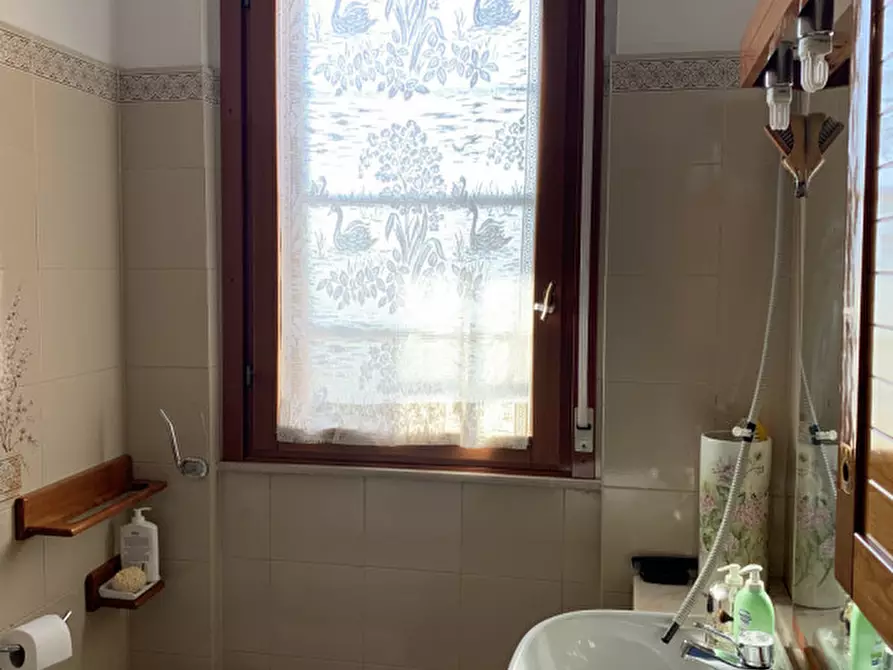 Immagine 35 di Appartamento in vendita  in VIA DESERTO DI GOBI a Roma