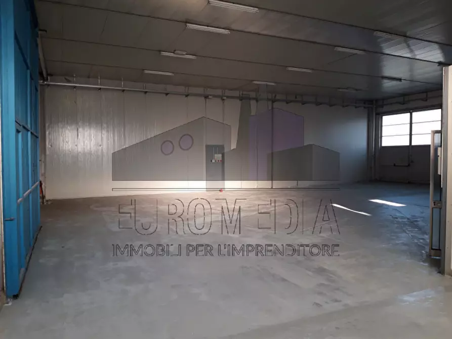 Immagine 5 di Capannone industriale in affitto  in via roma, 1 a Montecchio Maggiore