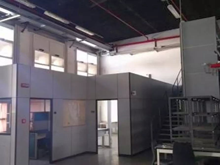 Immagine 24 di Laboratorio in affitto  in VIA CAMPANIA a Monza