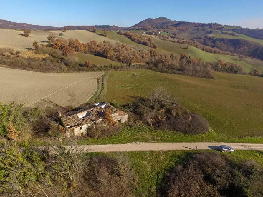 Immagine 4 di Rustico / casale in vendita  in strada Santa Barbara a Cagli