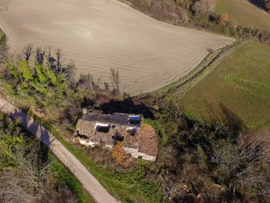 Immagine 10 di Rustico / casale in vendita  in strada Santa Barbara a Cagli