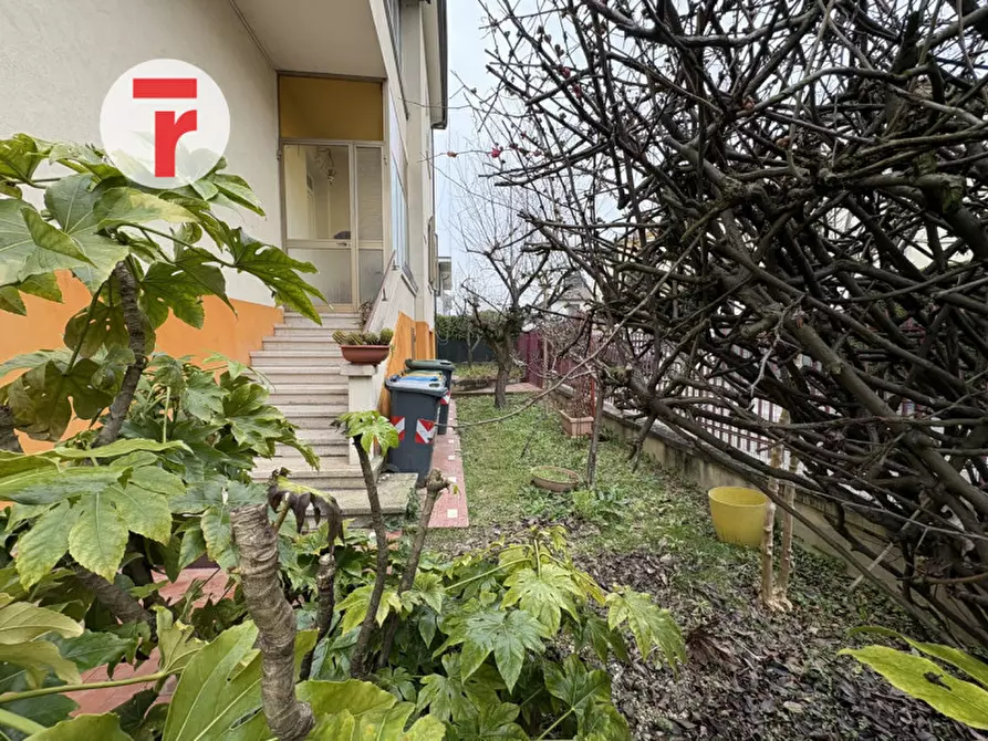 Immagine 1 di Casa bifamiliare in vendita  in Via Pietro Danieletti a Padova