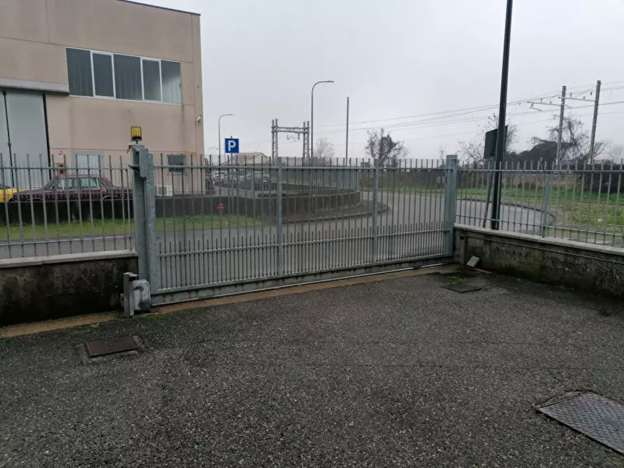 Immagine 5 di Capannone industriale in vendita  in Via Pordoi  26 a Rovato