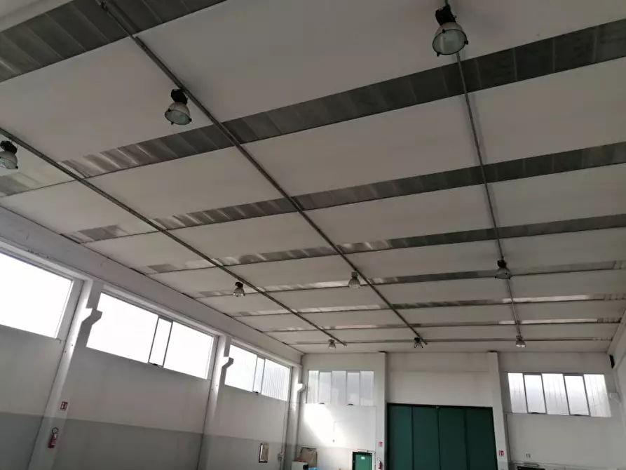 Immagine 12 di Capannone industriale in vendita  in Via Pordoi  26 a Rovato