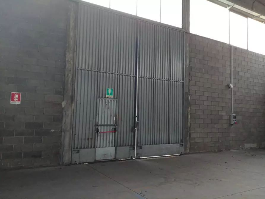 Immagine 13 di Magazzino in affitto  in VIA ARCHIMEDE a Settimo Milanese