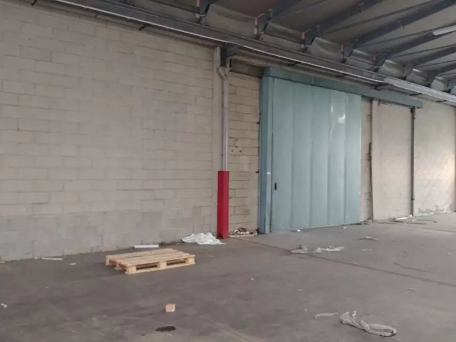 Immagine 16 di Magazzino in affitto  in VIA ARCHIMEDE a Settimo Milanese