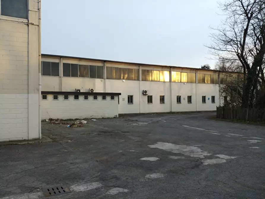 Immagine 24 di Magazzino in affitto  in VIA ARCHIMEDE a Settimo Milanese