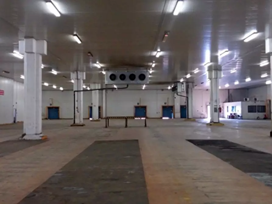 Immagine 5 di Laboratorio in affitto  in VIA EDISON a Cornaredo