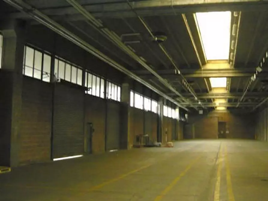 Immagine 2 di Magazzino in affitto  in VIA MONTE NERO a Arluno