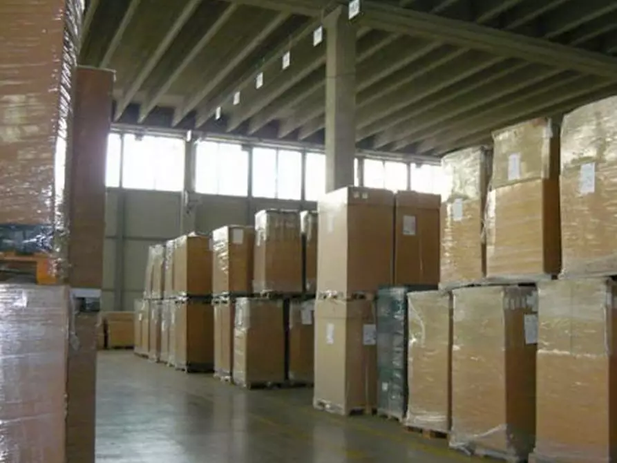 Immagine 5 di Magazzino in affitto  in VIA MONTE NERO a Arluno