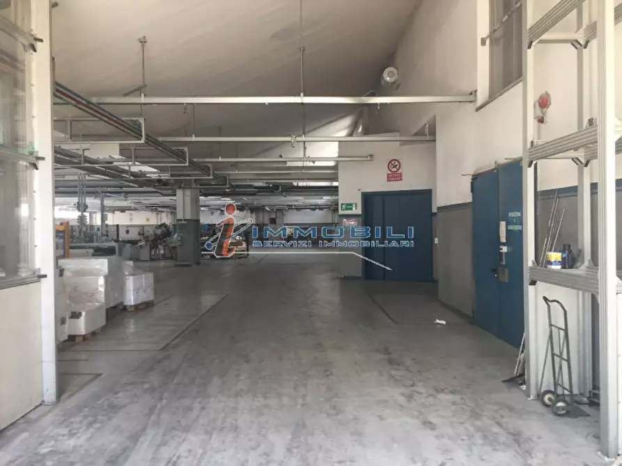 Immagine 3 di Magazzino in affitto  in VIA SAN FAUSTINO a Milano