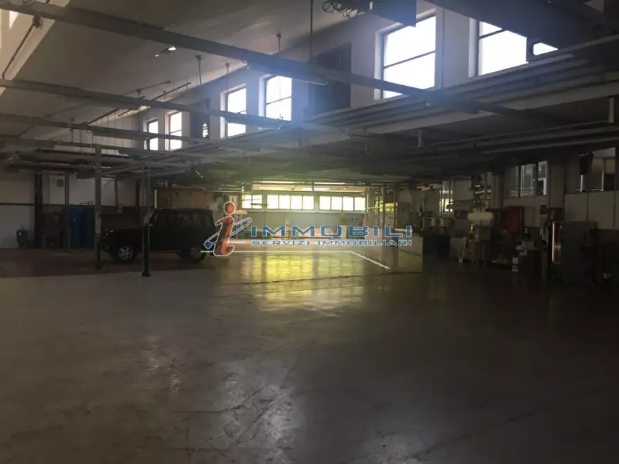 Immagine 9 di Magazzino in affitto  in VIA SAN FAUSTINO a Milano