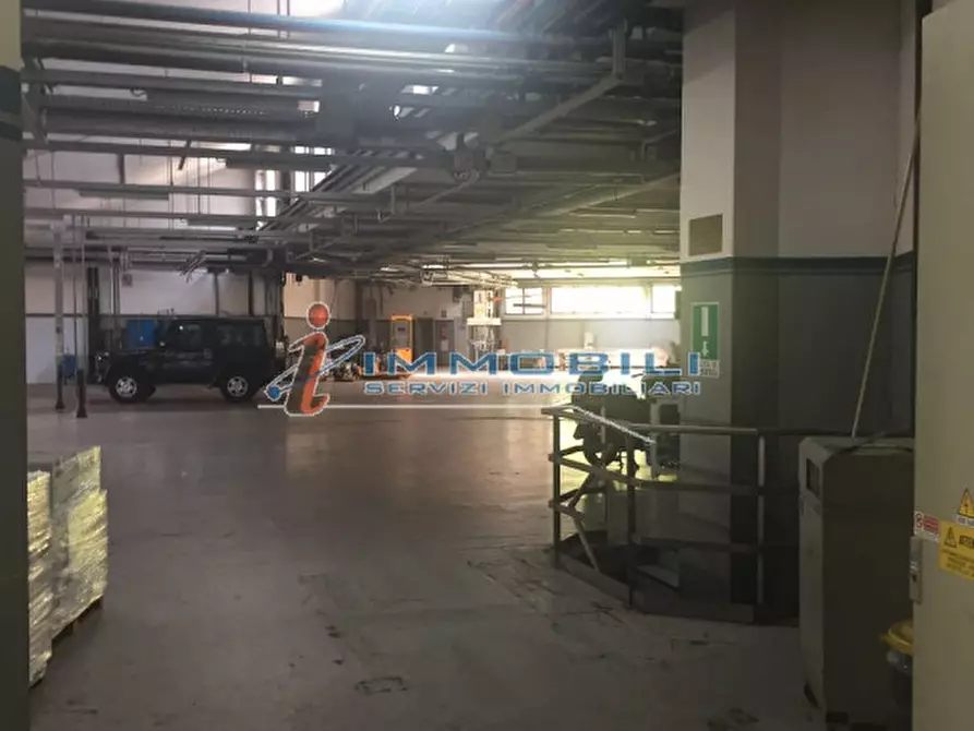 Immagine 10 di Magazzino in affitto  in VIA SAN FAUSTINO a Milano
