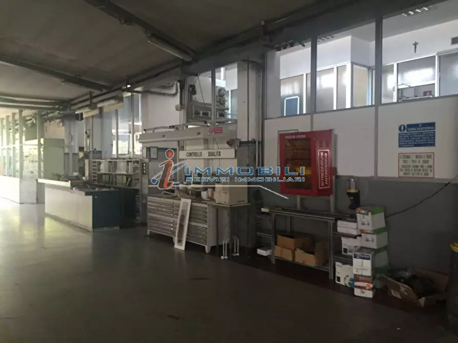 Immagine 23 di Magazzino in affitto  in VIA SAN FAUSTINO a Milano