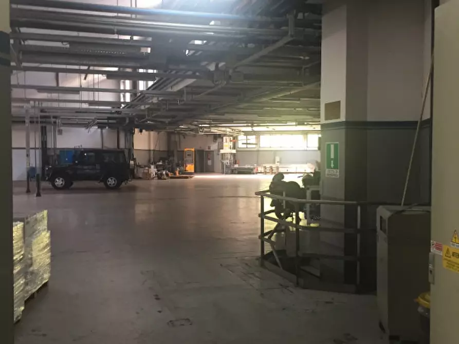 Immagine 10 di Magazzino in affitto  in VIA SAN FAUSTINO a Milano