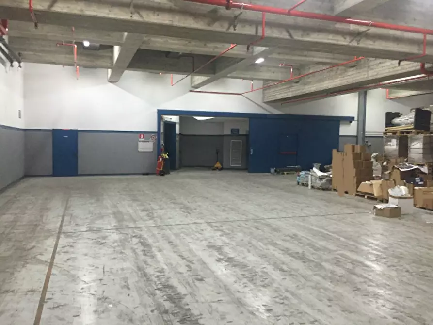 Immagine 13 di Magazzino in affitto  in VIA SAN FAUSTINO a Milano