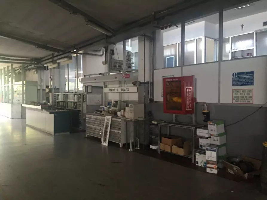 Immagine 23 di Magazzino in affitto  in VIA SAN FAUSTINO a Milano