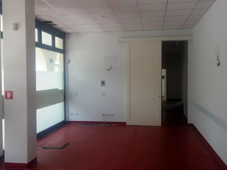 Immagine 14 di Laboratorio in vendita  in VIA STATALE 22 a Osnago