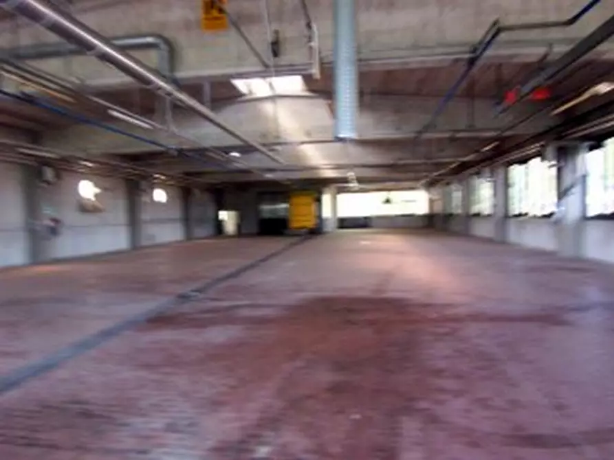 Immagine 9 di Laboratorio in vendita  in VIA PERCALI a Settala