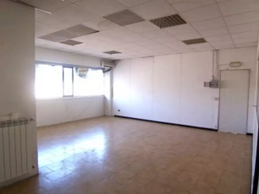 Immagine 5 di Magazzino in vendita  in VIA PERCALI a Settala