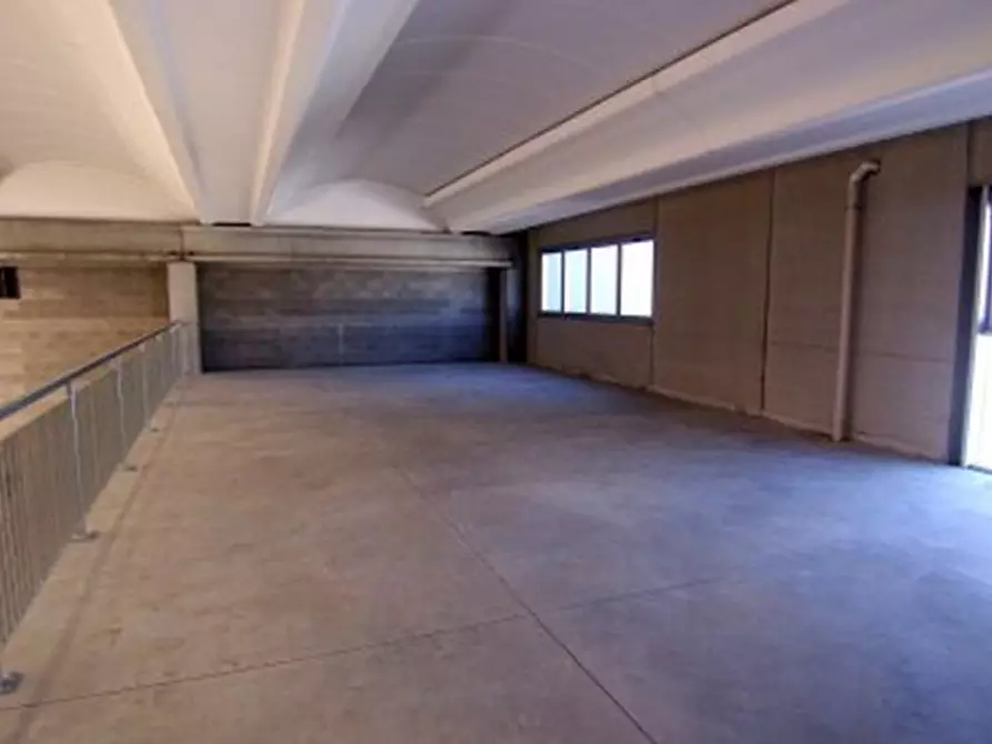 Immagine 5 di Magazzino in vendita  in VIA BUOZZI a Liscate