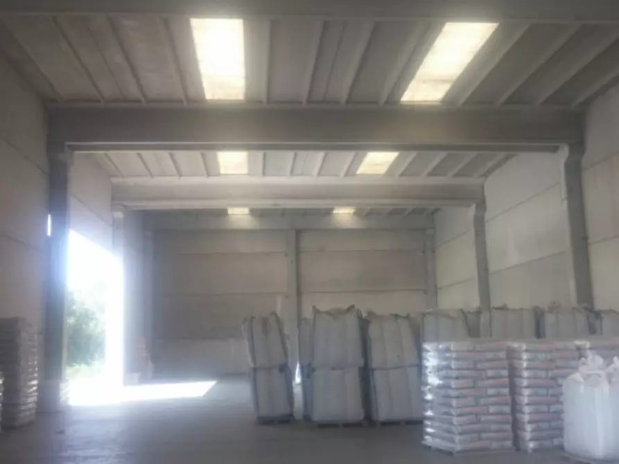 Immagine 5 di Laboratorio in vendita  in VIA PURICELLI GIAN PIETRO a Retorbido