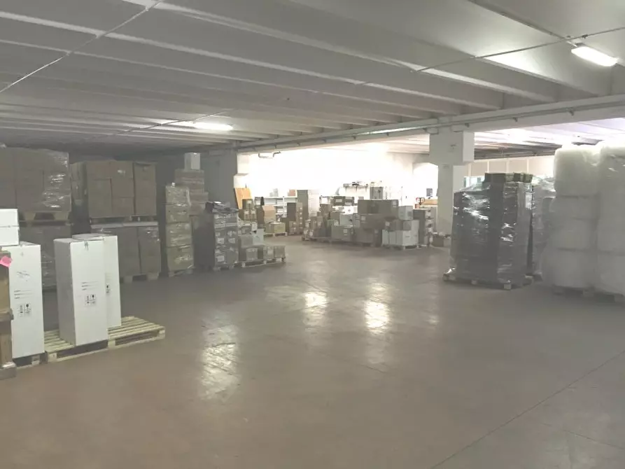 Immagine 9 di Laboratorio in vendita  in VIA ITALIA a Gessate