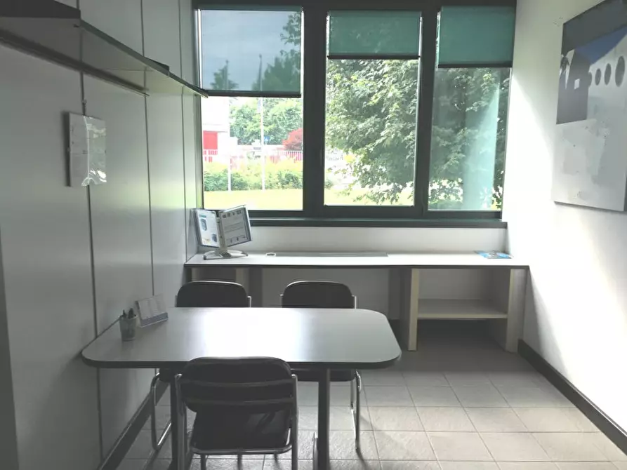 Immagine 21 di Laboratorio in vendita  in VIA ITALIA a Gessate