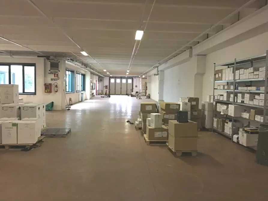 Immagine 7 di Magazzino in vendita  in VIA ITALIA a Gessate