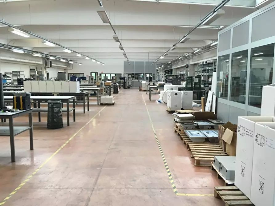 Immagine 13 di Magazzino in vendita  in VIA ITALIA a Gessate