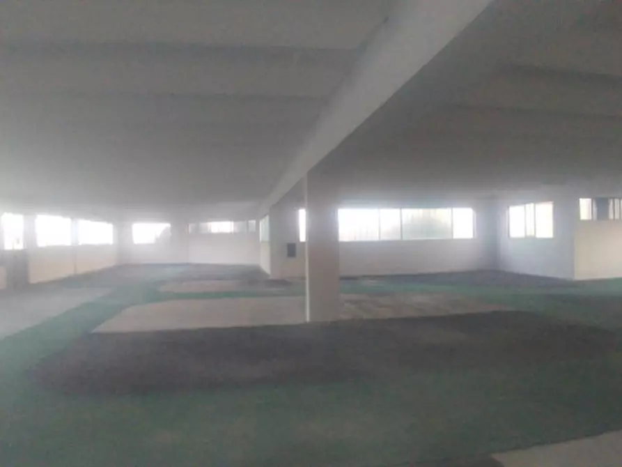 Immagine 20 di Negozio in affitto  in VIA ARCHIMEDE a Settimo Milanese