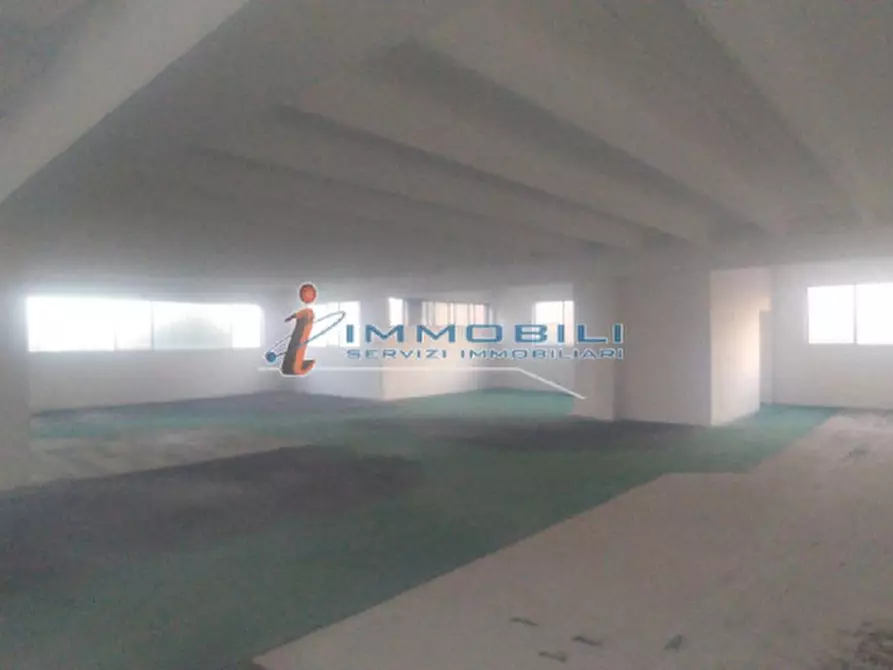 Immagine 7 di Attività commerciale in affitto  in VIA ARCHIMEDE a Settimo Milanese