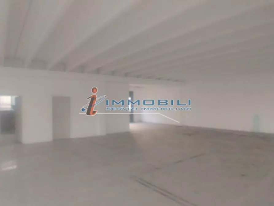 Immagine 22 di Attività commerciale in affitto  in VIA ARCHIMEDE a Settimo Milanese