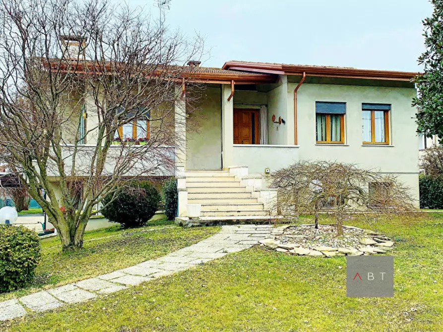 Immagine 1 di Casa indipendente in vendita  a Campo San Martino