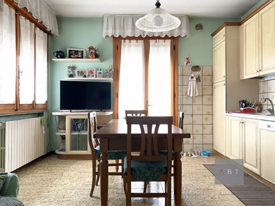 Immagine 4 di Casa indipendente in vendita  a Campo San Martino