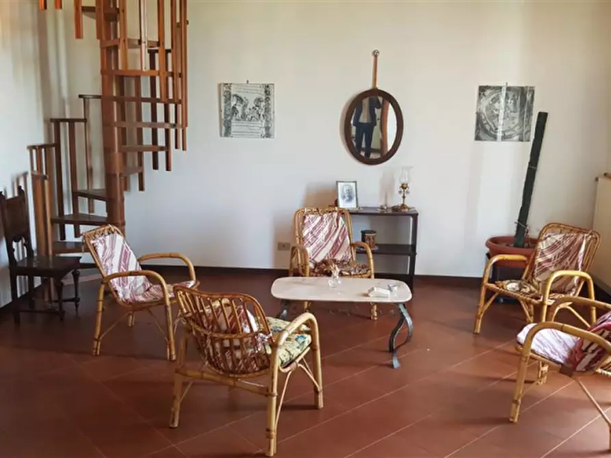 Immagine 3 di Villa in vendita  in Contrada Fiocche a Eboli