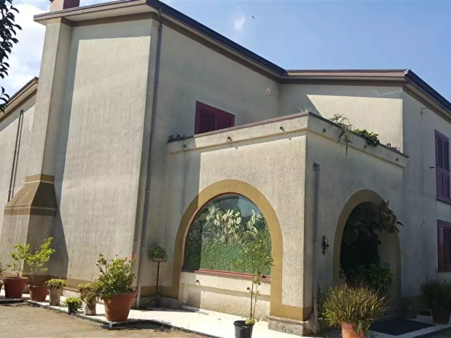 Immagine 6 di Villa in vendita  in Contrada Fiocche a Eboli