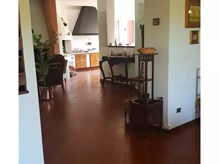 Immagine 17 di Villa in vendita  in Contrada Fiocche a Eboli