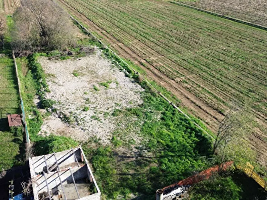 Immagine 2 di Terreno in vendita  a Valeggio Sul Mincio
