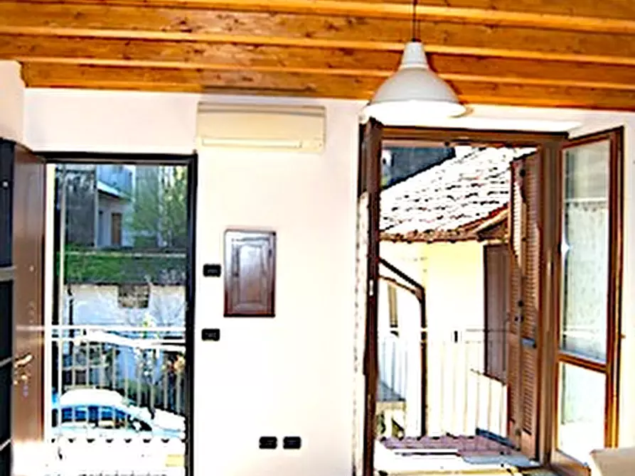 Immagine 7 di Appartamento in vendita  in via Madonna della Bozzola n° 11 a Garlasco